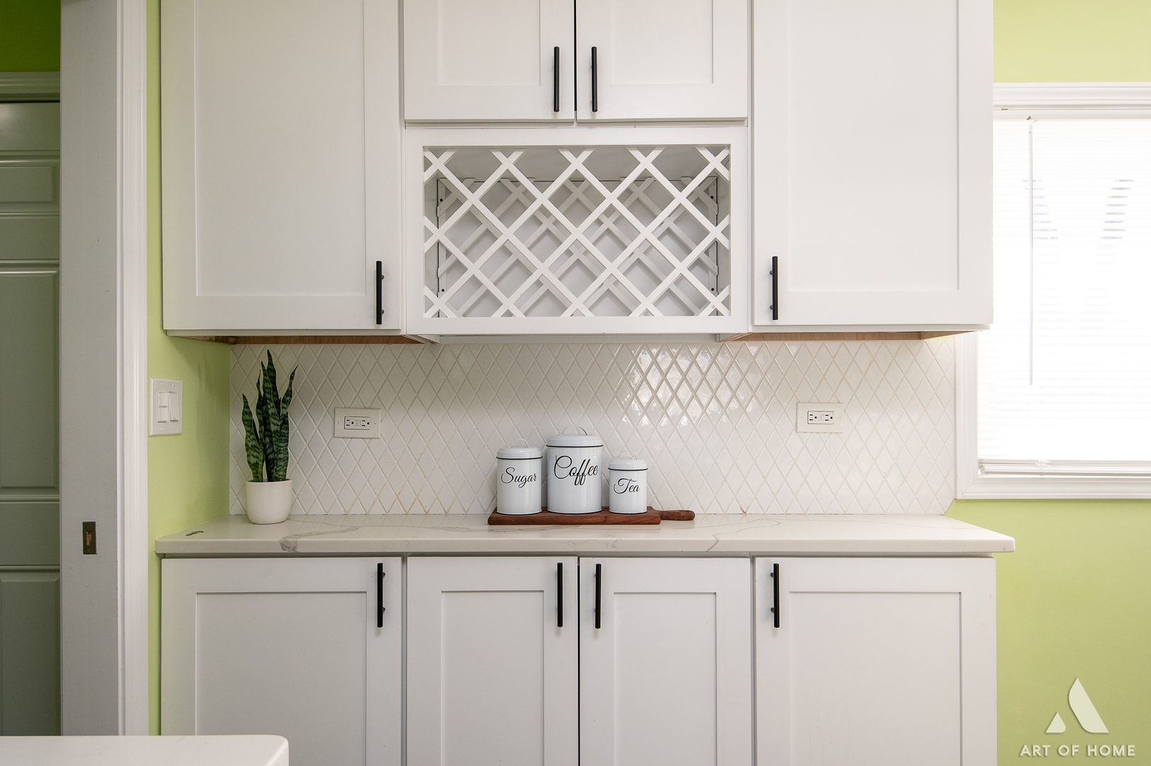 703 Yates Avenue, Romeoville, IL 60446