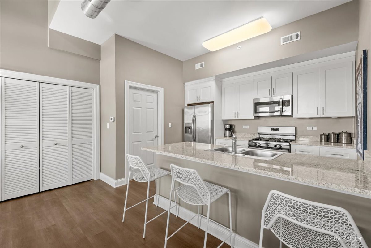 364 S Main Street #364, Bartlett, IL 60103