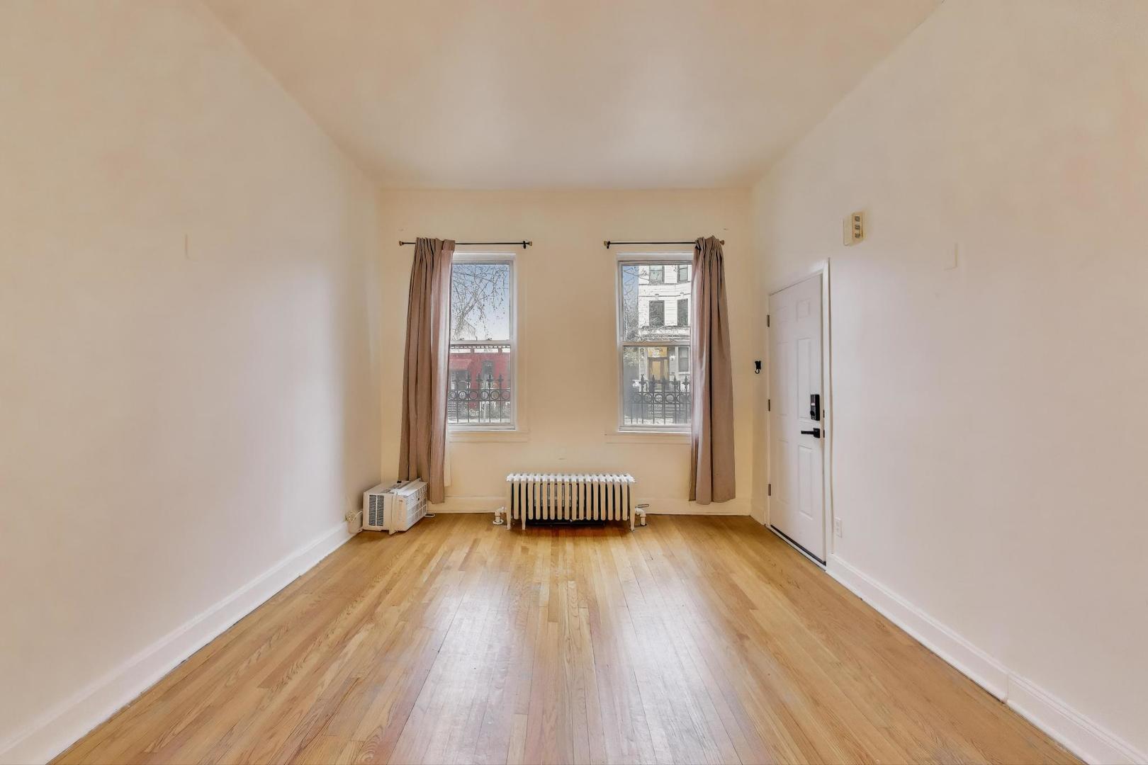 902 S Claremont Avenue #1, Chicago, IL 60612