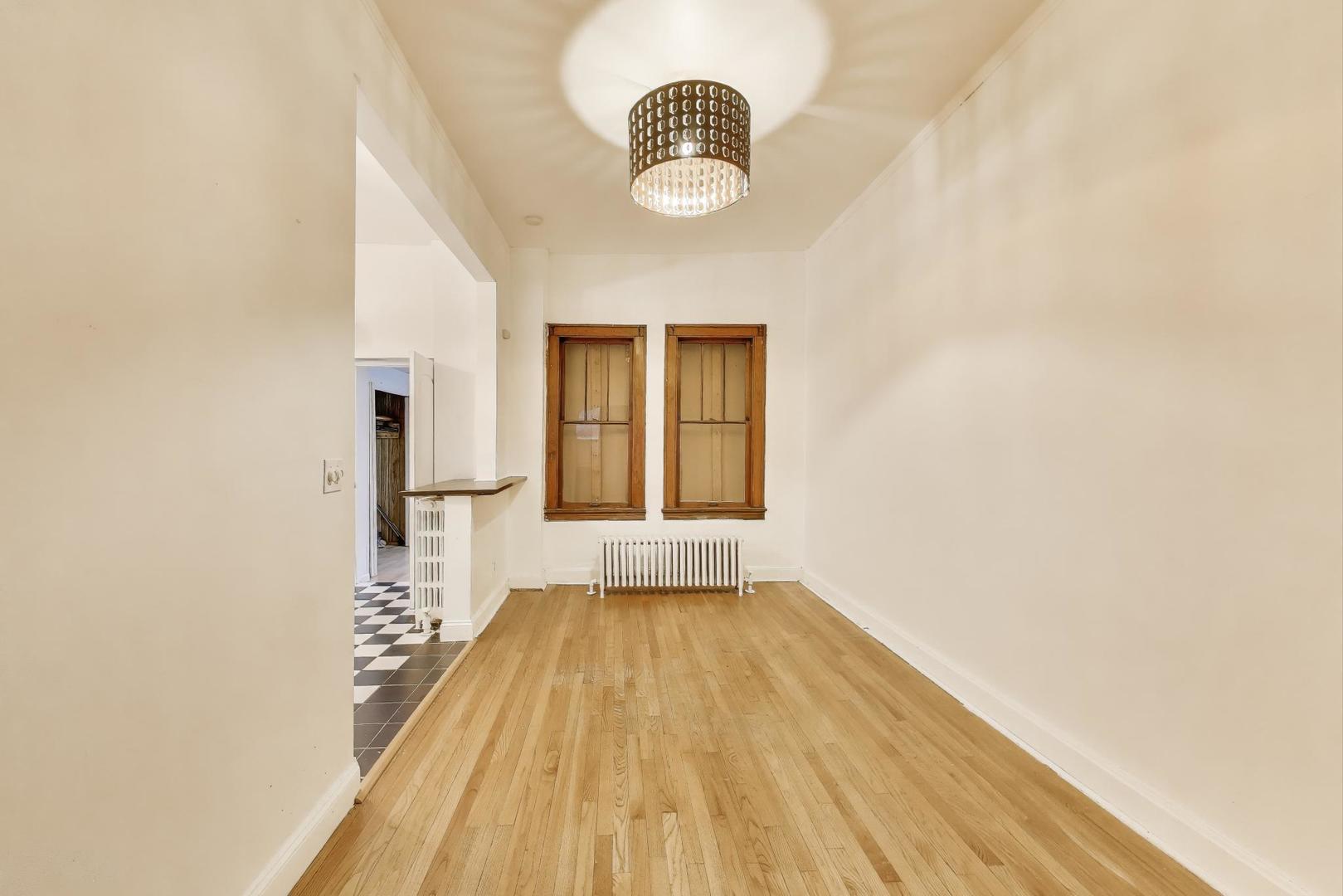 902 S Claremont Avenue #1, Chicago, IL 60612