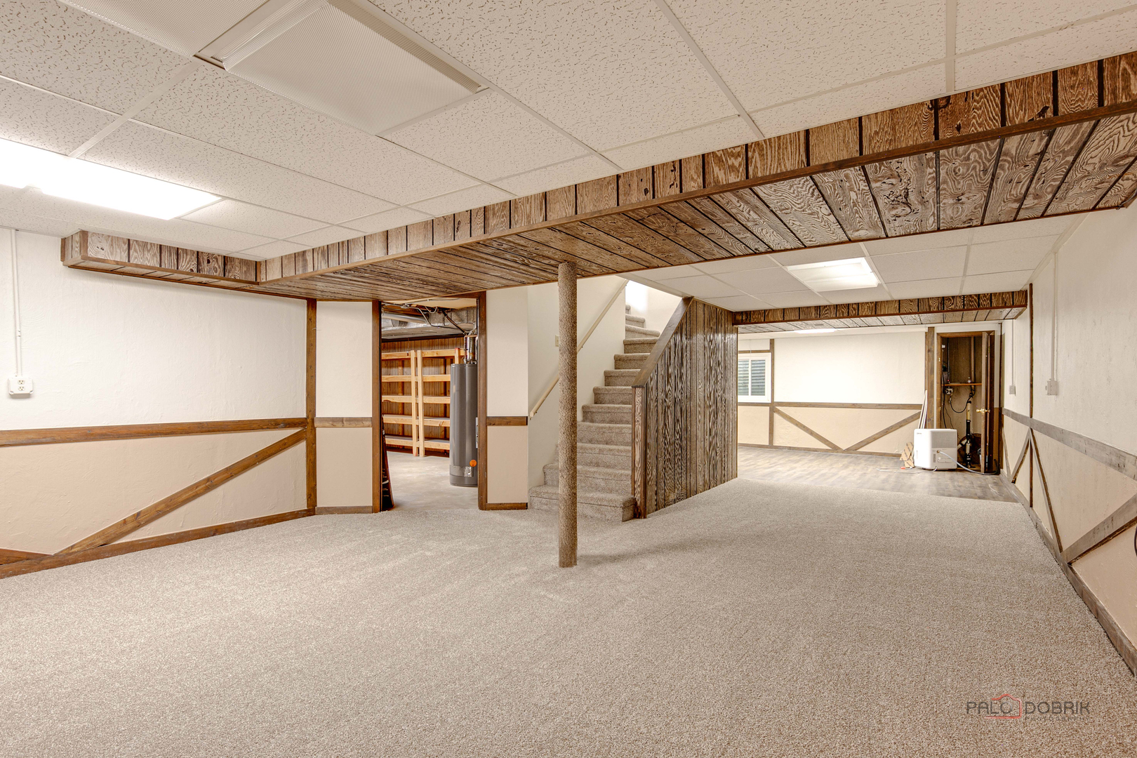 9 The Court of Lagoon View, Northbrook, IL 60062