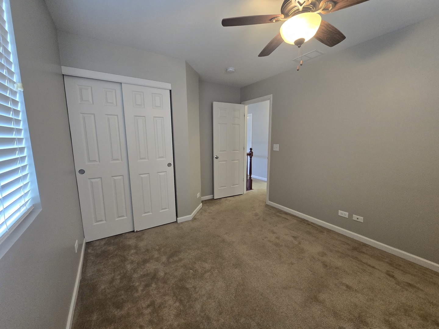 460 S Jade Lane, Round Lake, IL 60073