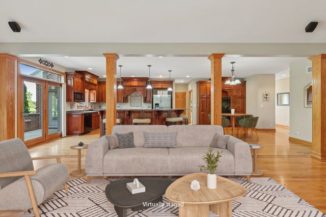 9804 Palmer Drive, Lakewood, IL 60014