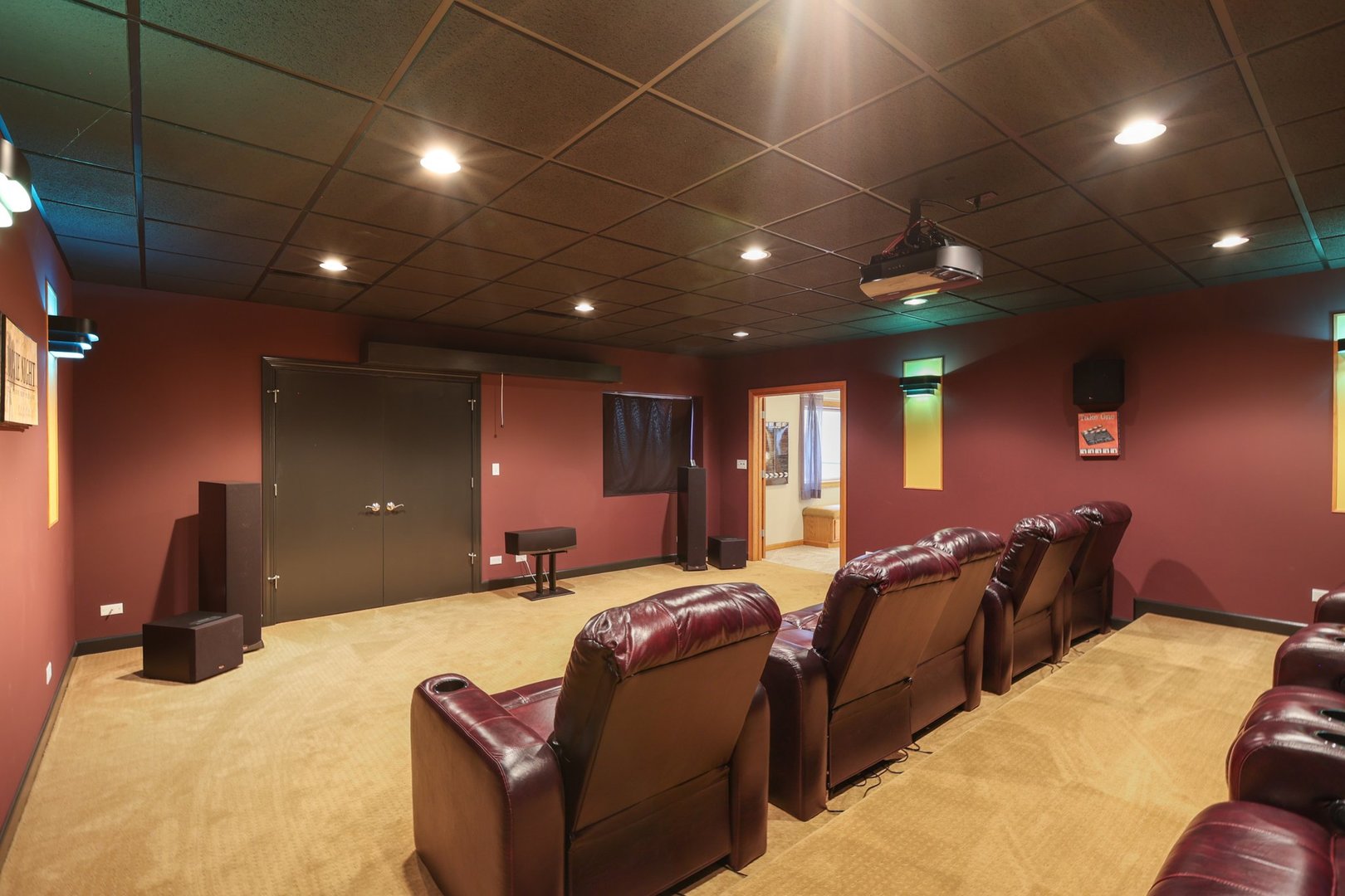 9804 Palmer Drive, Lakewood, IL 60014