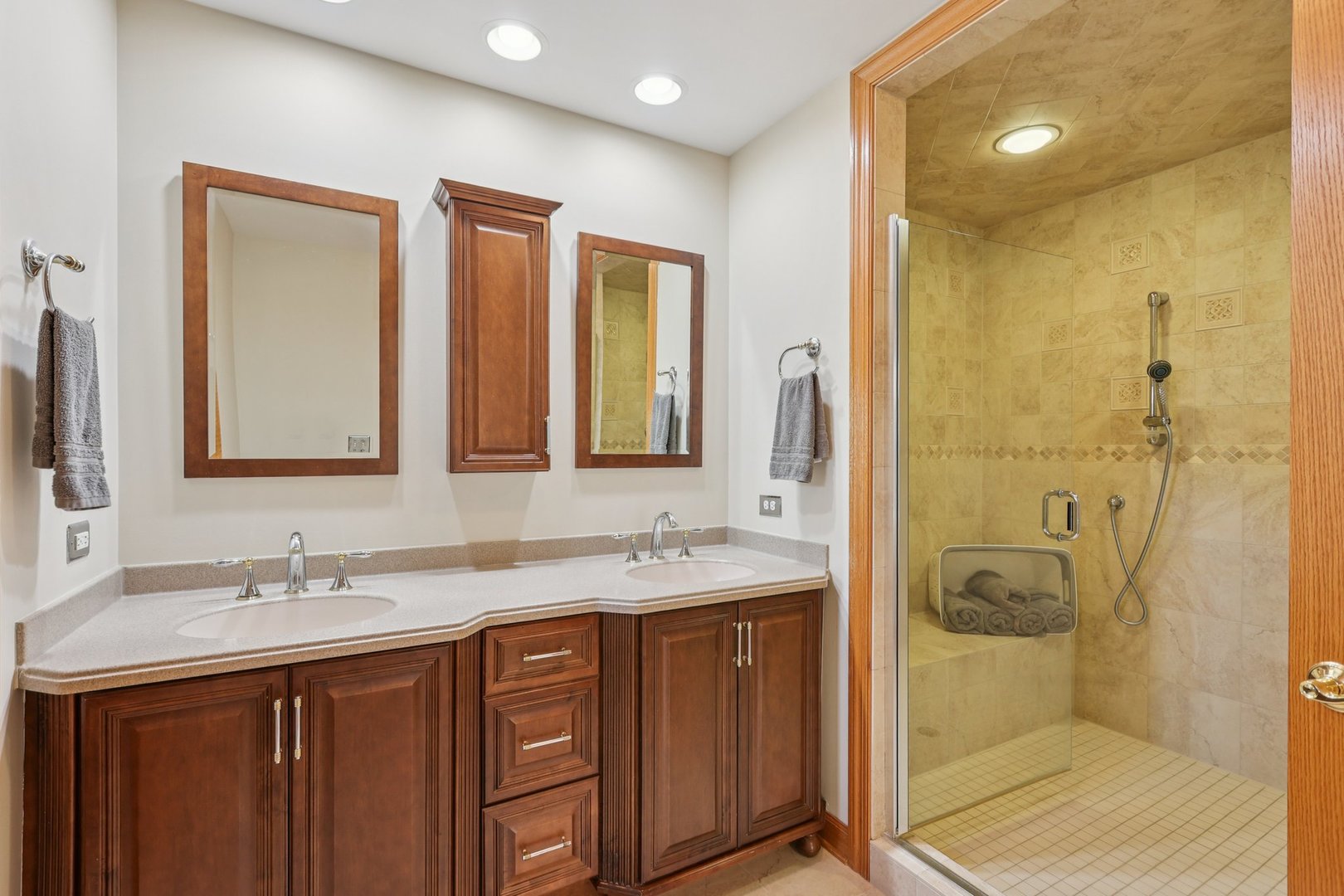 9804 Palmer Drive, Lakewood, IL 60014