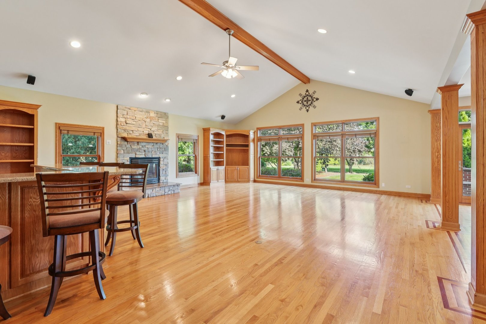 9804 Palmer Drive, Lakewood, IL 60014