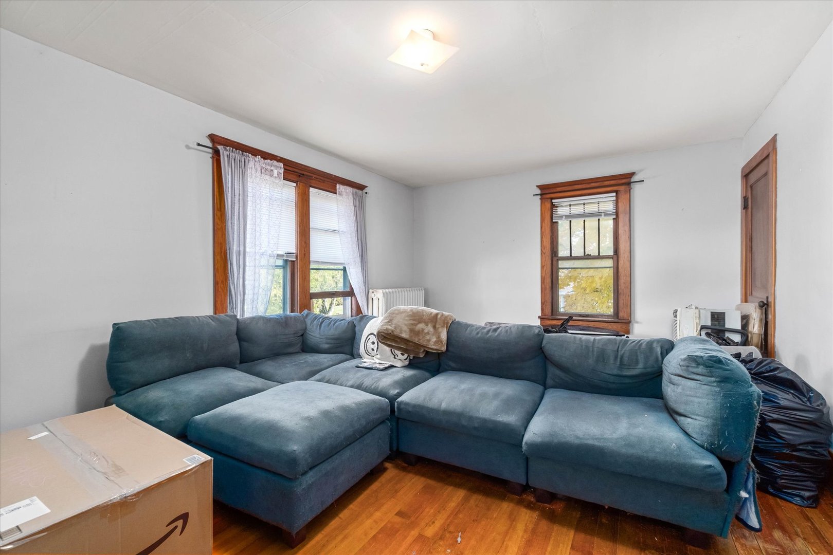 305 W Park Avenue, Sheridan, IL 60551