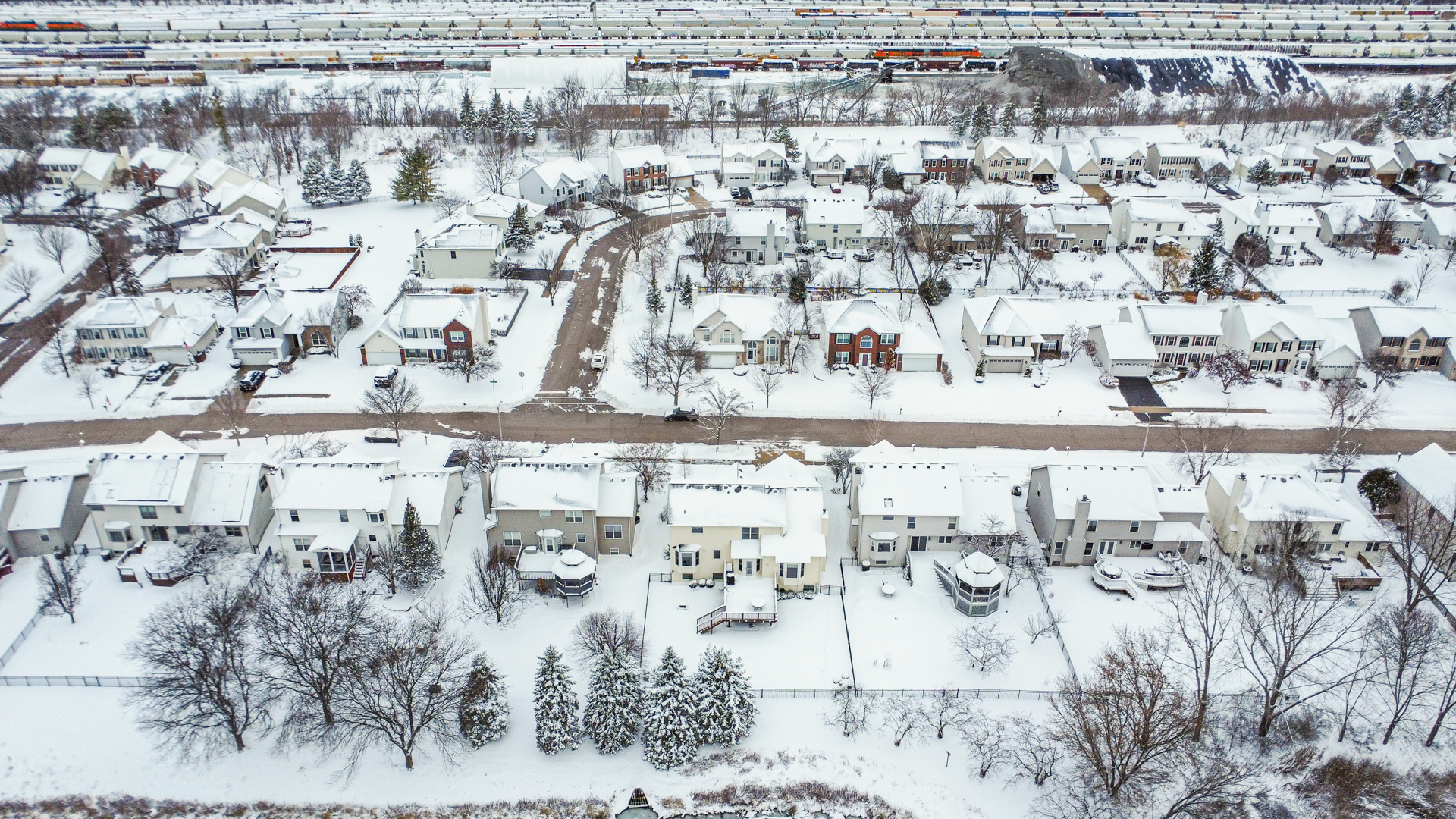 1008 Asbury Drive, Aurora, IL 60502