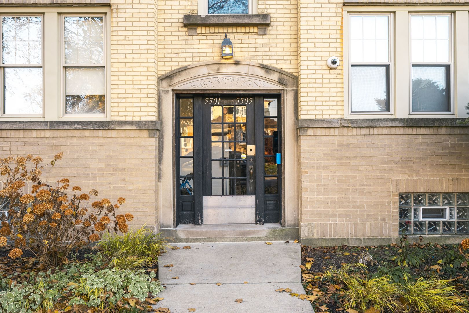 5501 W School Street #1C, Chicago, IL 60641