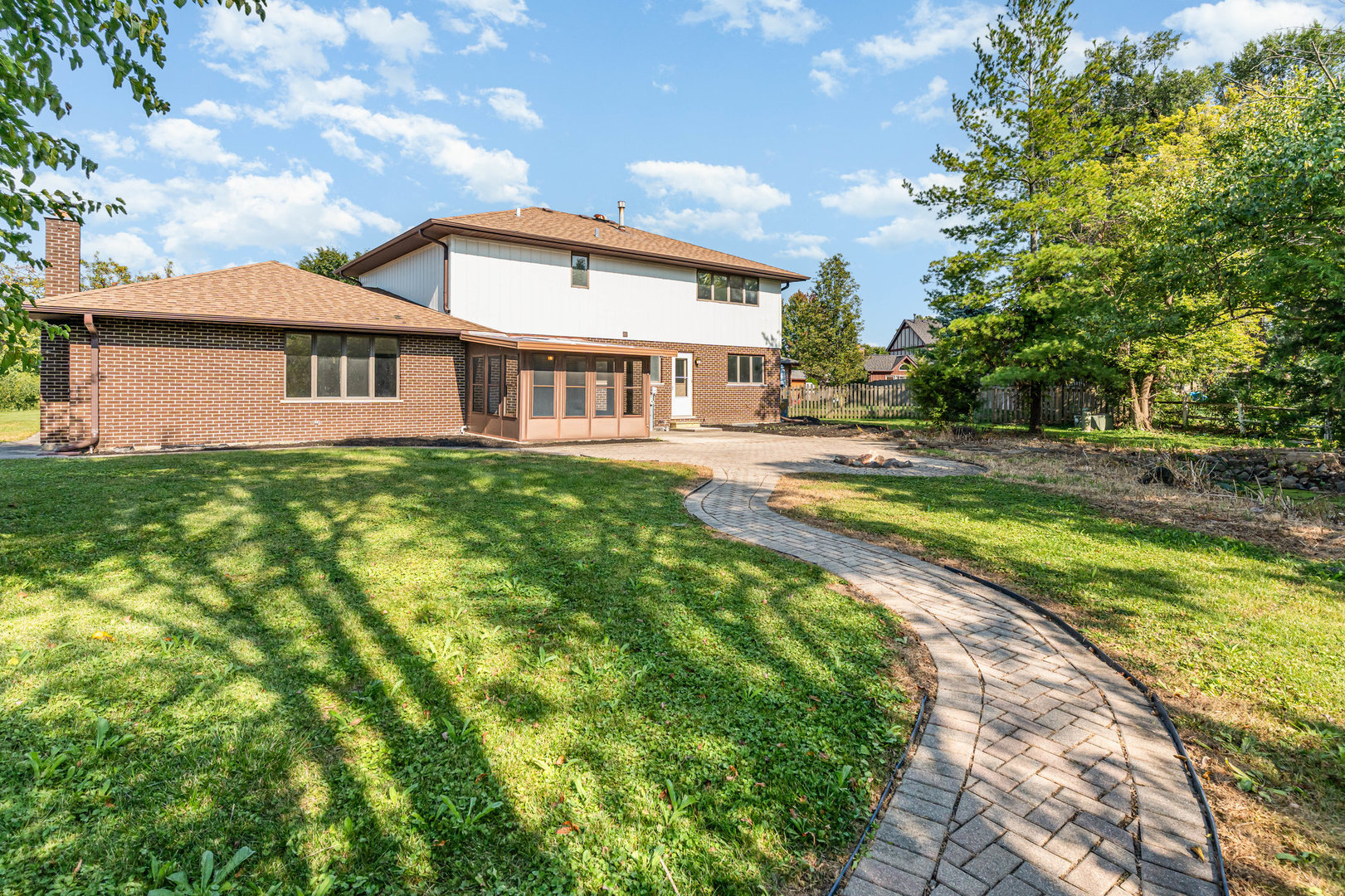 6345 Parkwood Court, Oak Forest, IL 60452