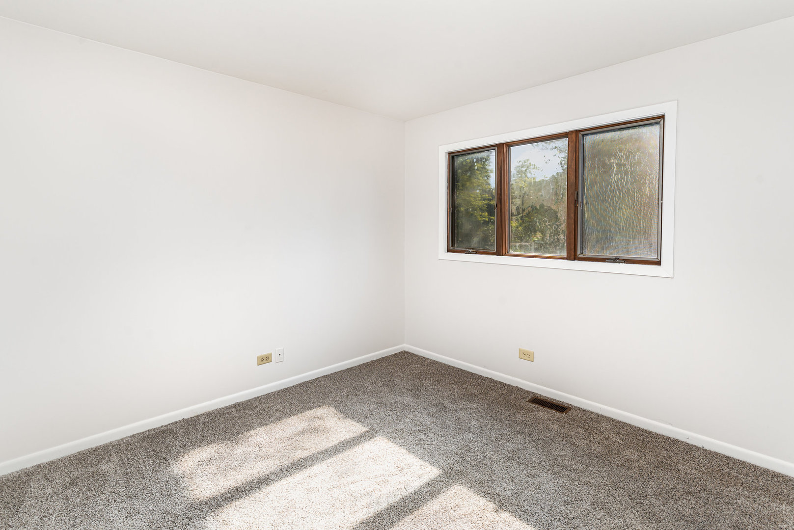 6345 Parkwood Court, Oak Forest, IL 60452