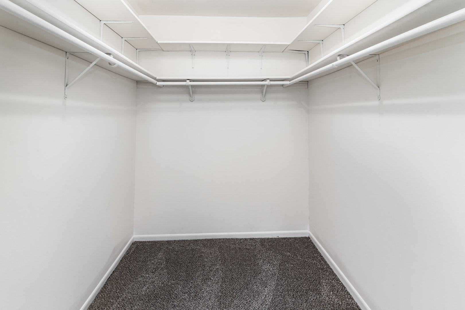 6345 Parkwood Court, Oak Forest, IL 60452