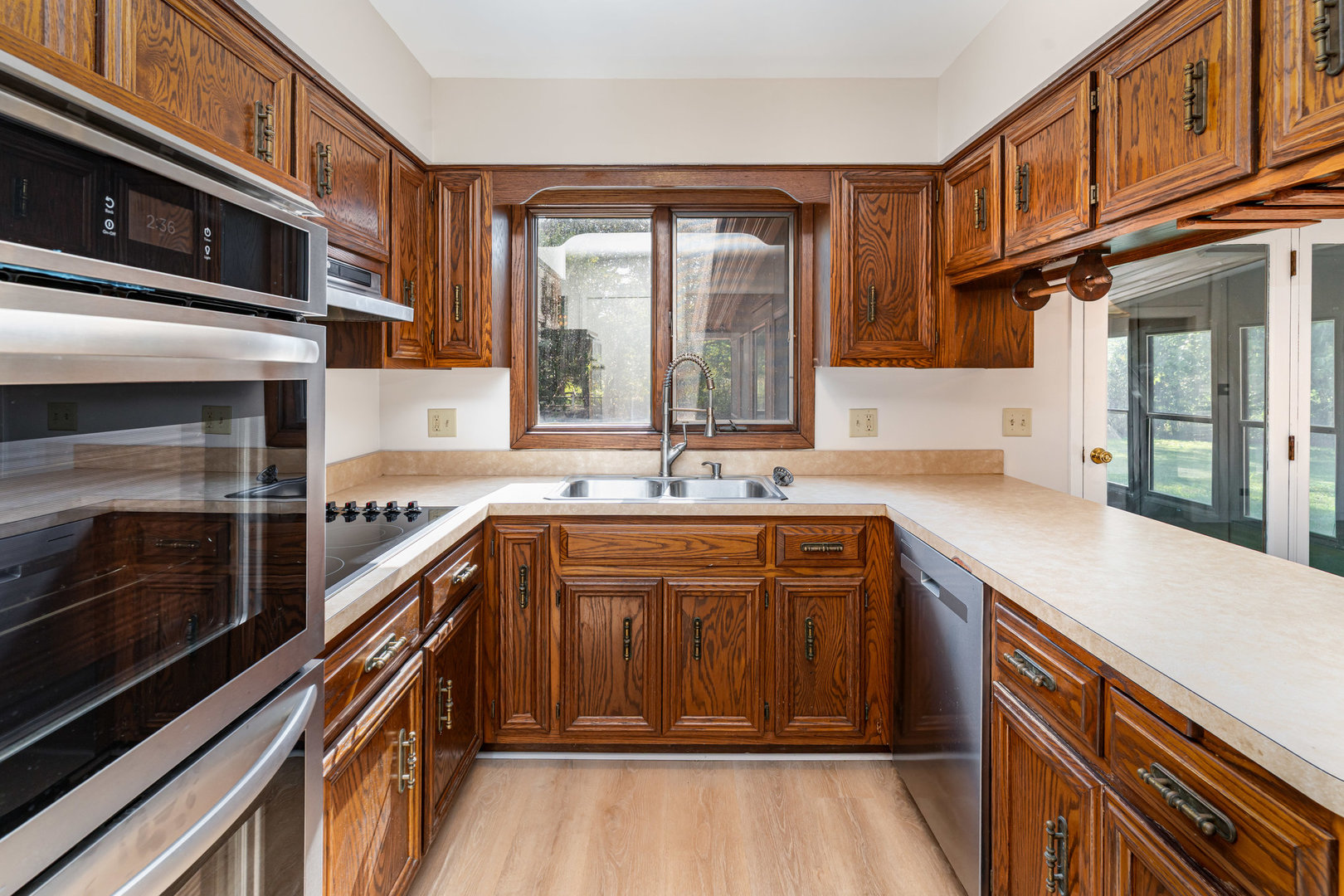 6345 Parkwood Court, Oak Forest, IL 60452