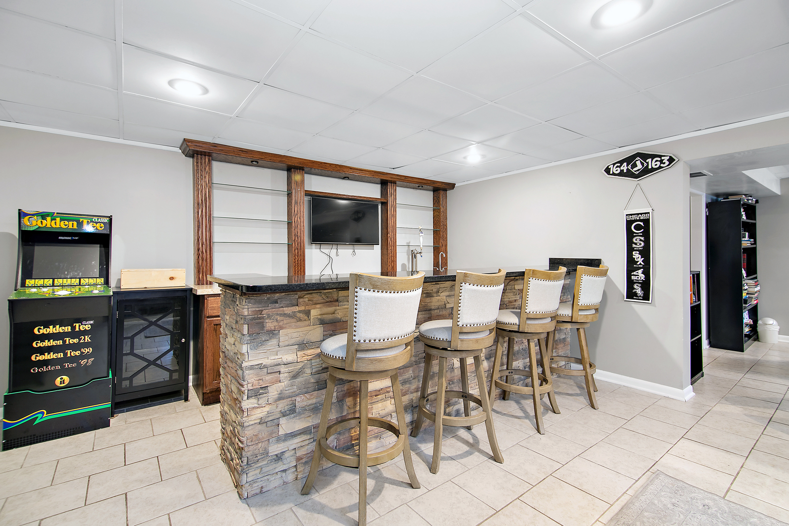 18524 Gottschalk Avenue, Homewood, IL 60430