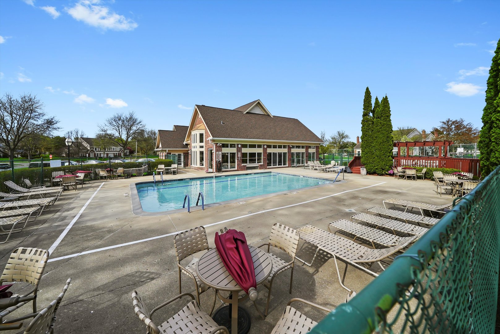 1943 N Charter Point Drive #D, Arlington Heights, IL 60004