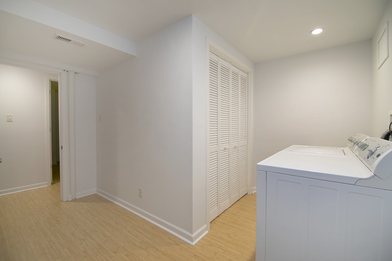 6910 Manchester Drive, Plainfield, IL 60586