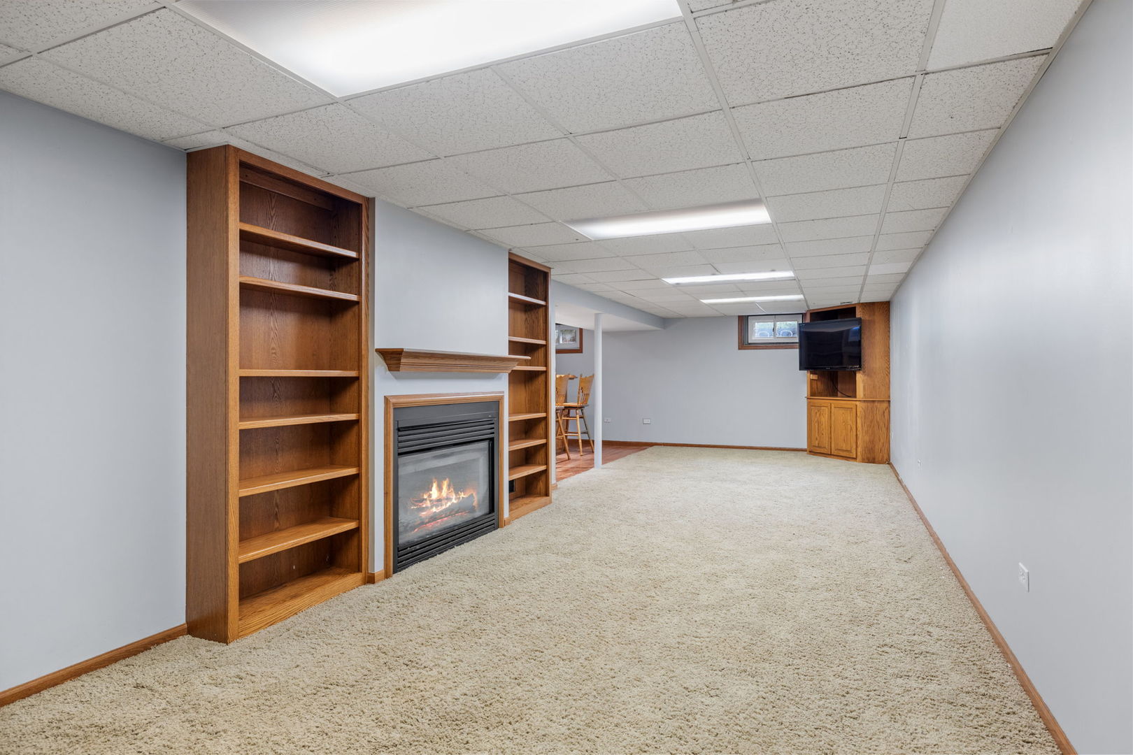 28w556 Forestview Avenue, Warrenville, IL 60555