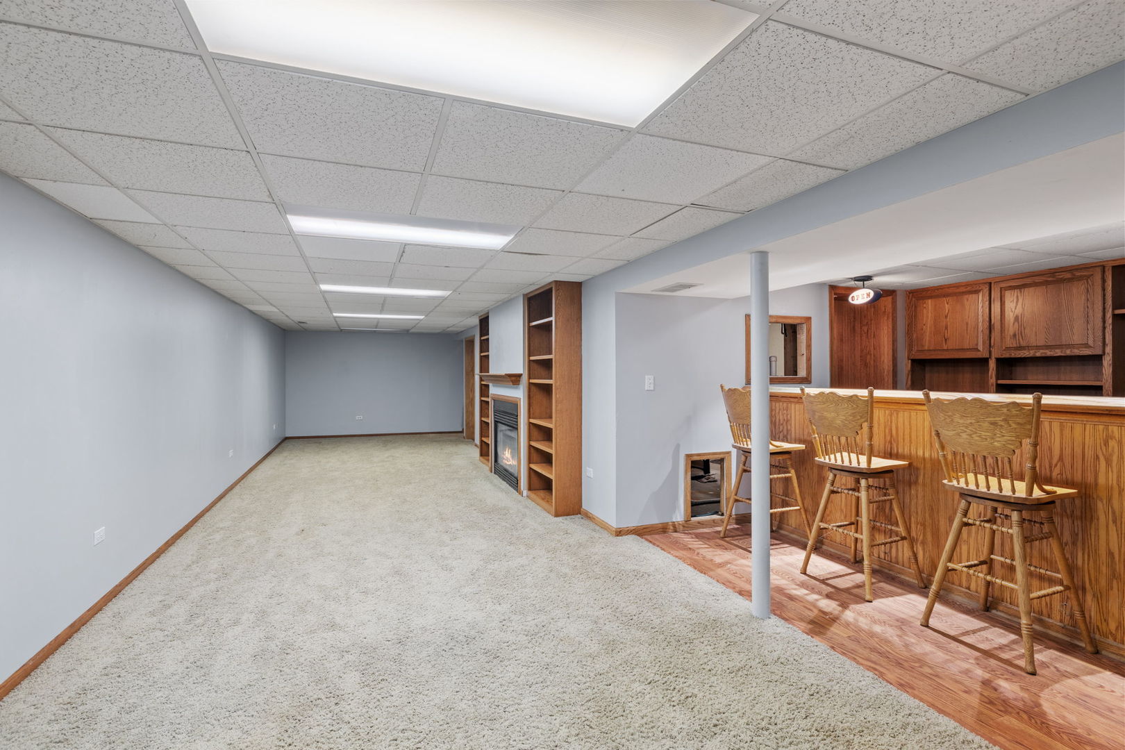 28w556 Forestview Avenue, Warrenville, IL 60555