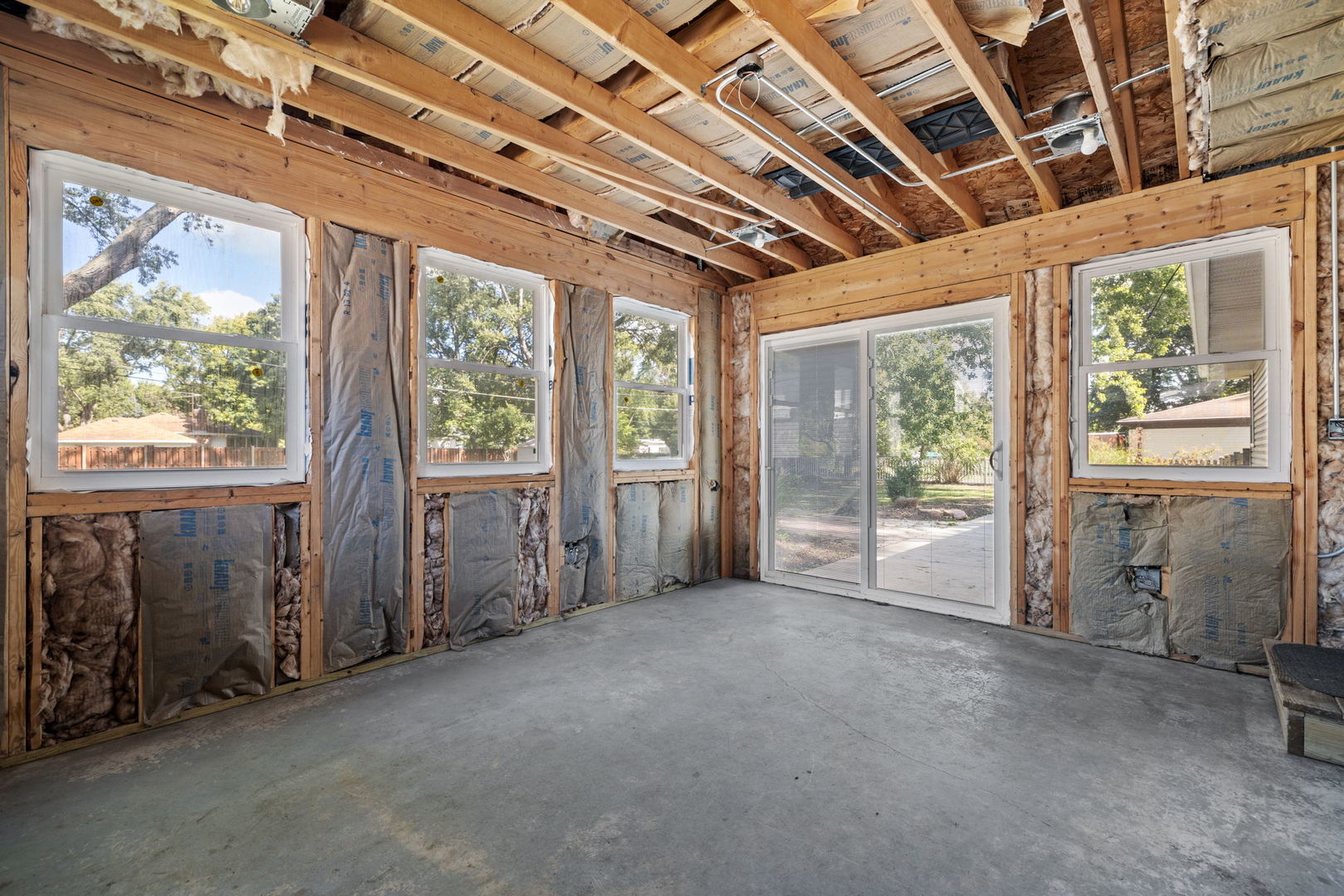 28w556 Forestview Avenue, Warrenville, IL 60555