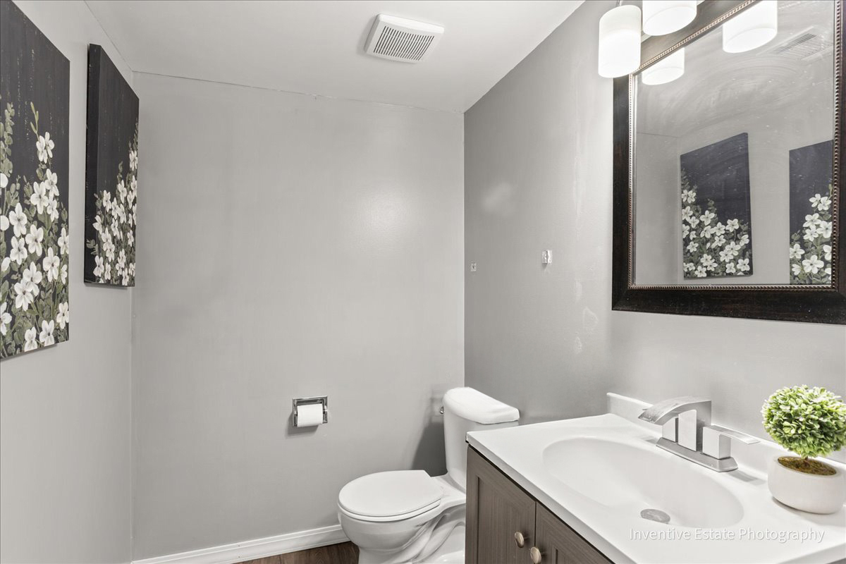 1321 172nd Street, East Hazel Crest, IL 60429