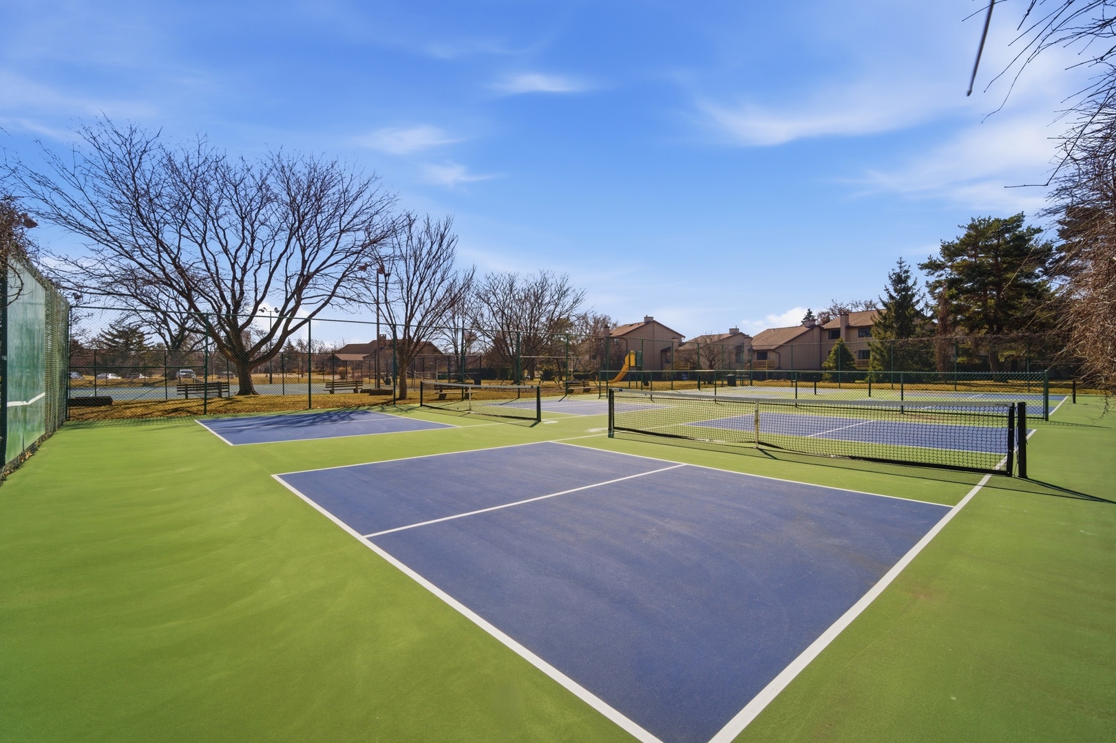 301 Lake Hinsdale Drive #311, Willowbrook, IL 60527