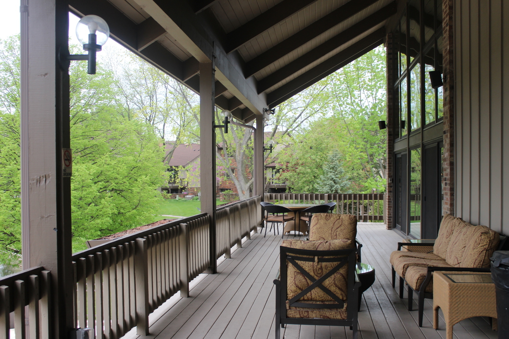 301 Lake Hinsdale Drive #311, Willowbrook, IL 60527