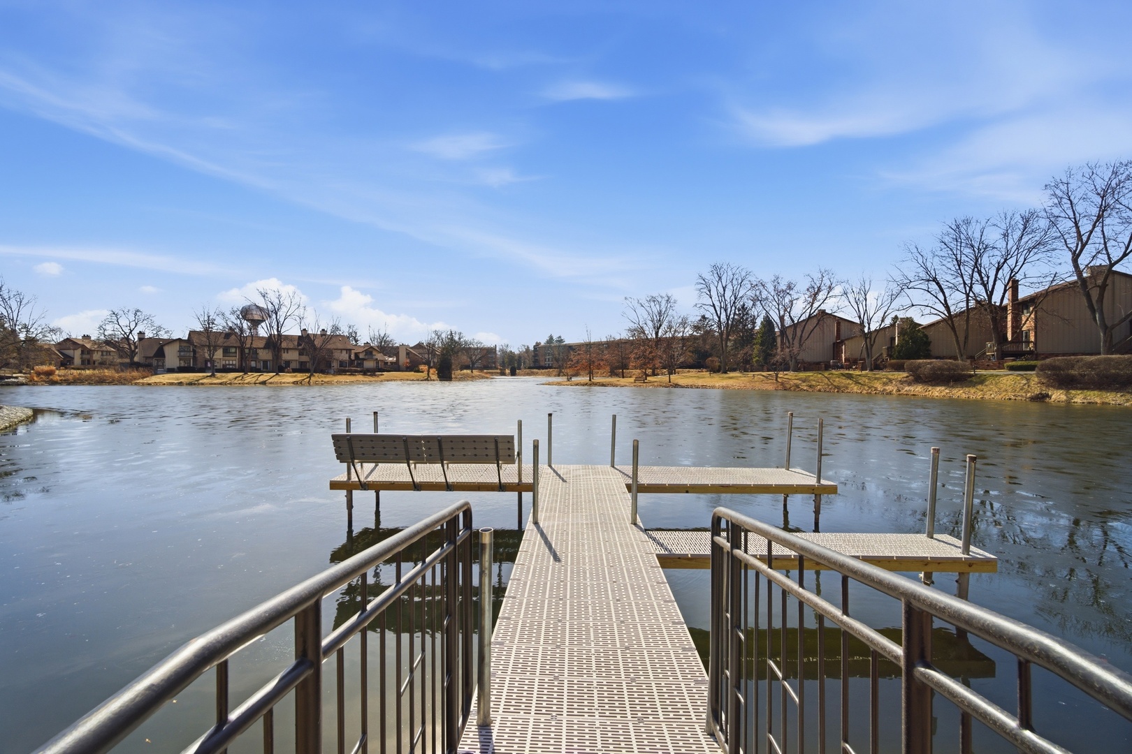 301 Lake Hinsdale Drive #311, Willowbrook, IL 60527