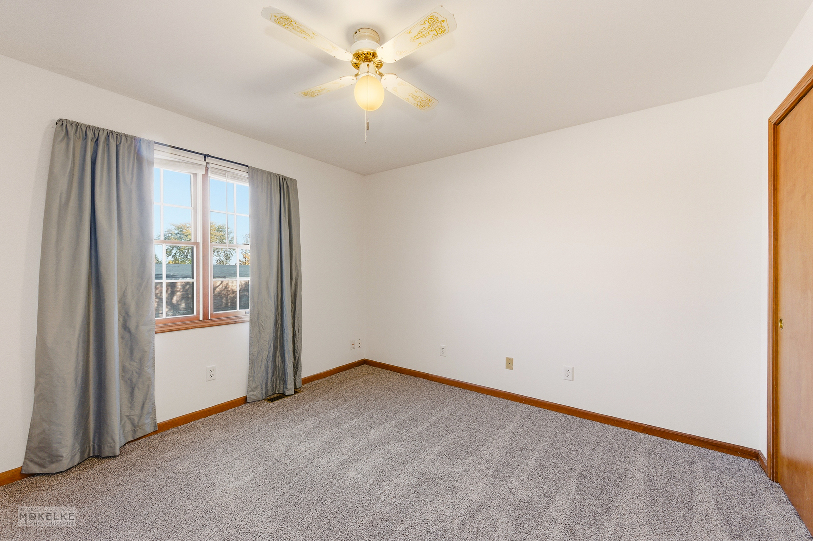 105 COLONIAL Parkway #B, Yorkville, IL 60560