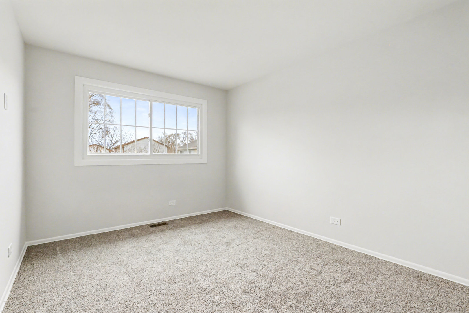 8 WILDWOOD Lane #G, Bolingbrook, IL 60440