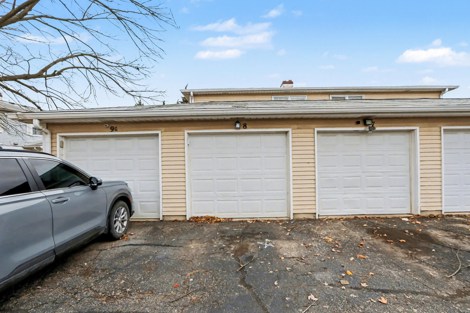 8 WILDWOOD Lane #G, Bolingbrook, IL 60440