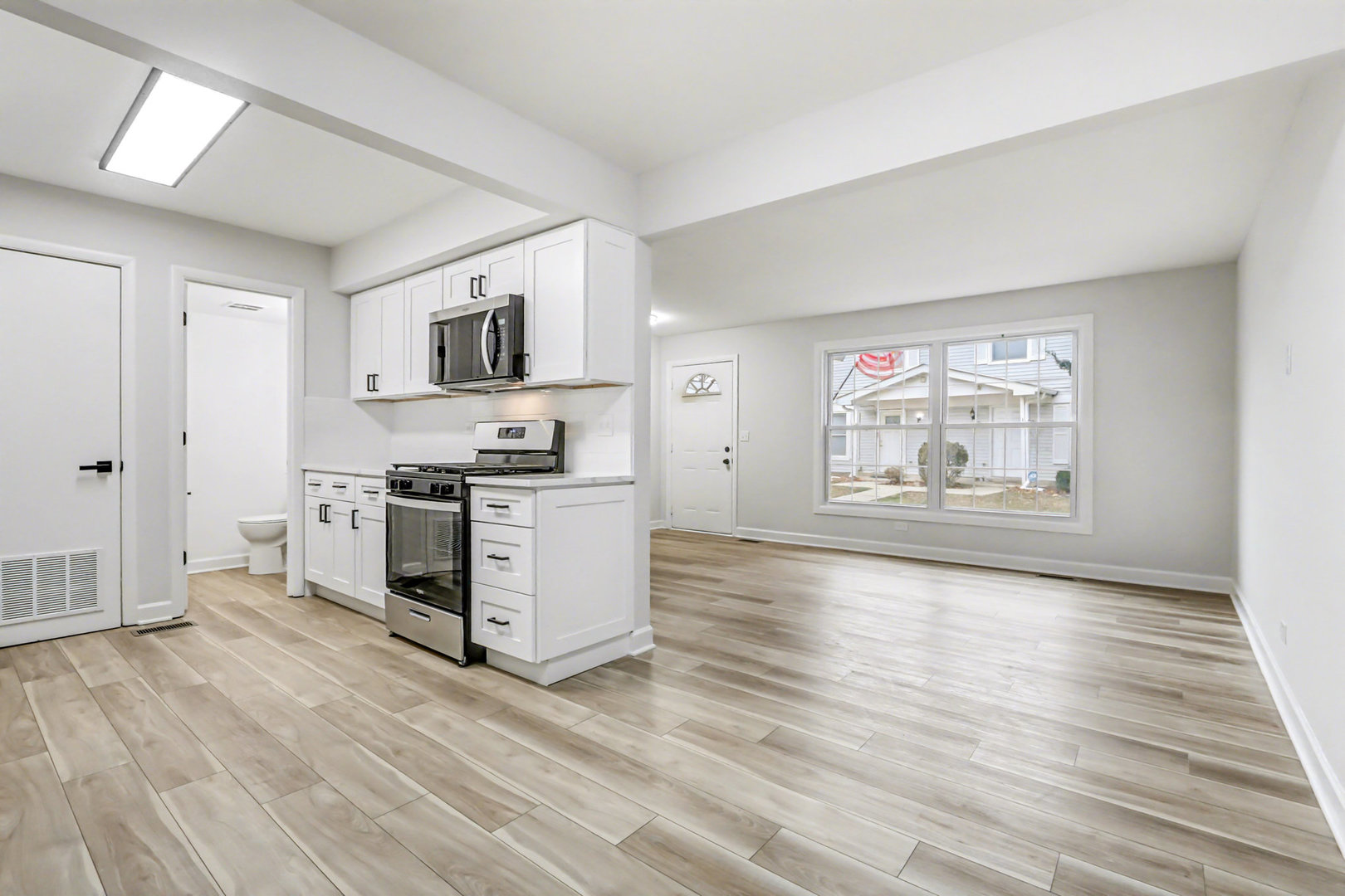 8 WILDWOOD Lane #G, Bolingbrook, IL 60440