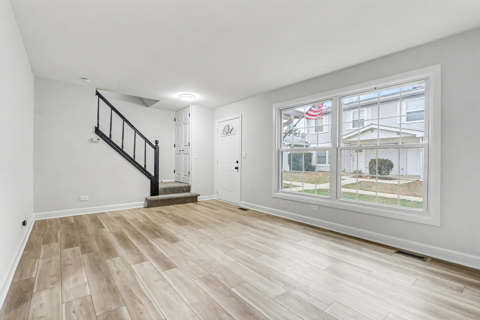 8 WILDWOOD Lane #G, Bolingbrook, IL 60440