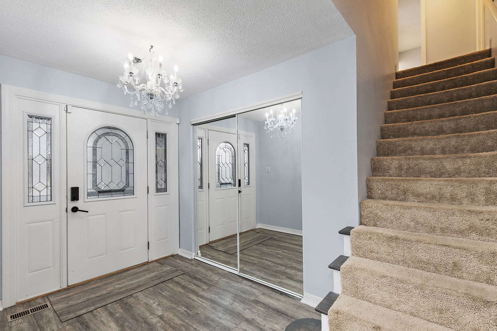 1126 Tiverton Court, Schaumburg, IL 60193