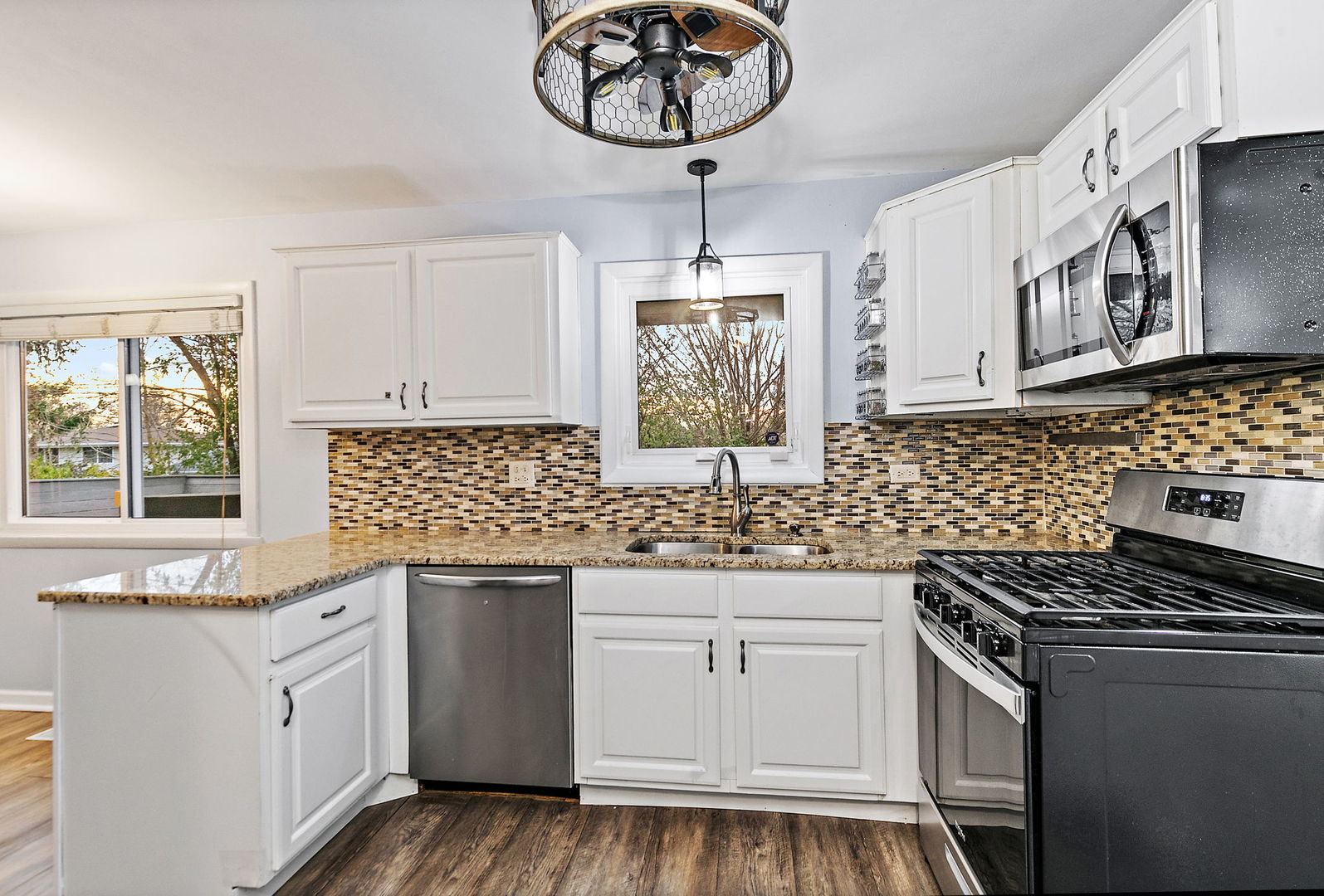 1126 Tiverton Court, Schaumburg, IL 60193