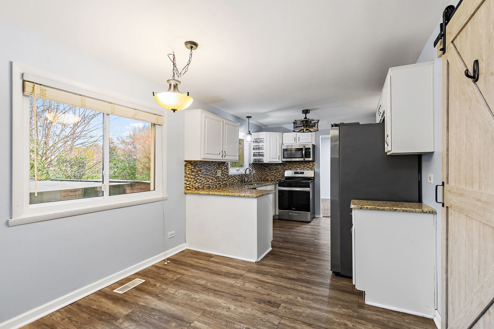 1126 Tiverton Court, Schaumburg, IL 60193