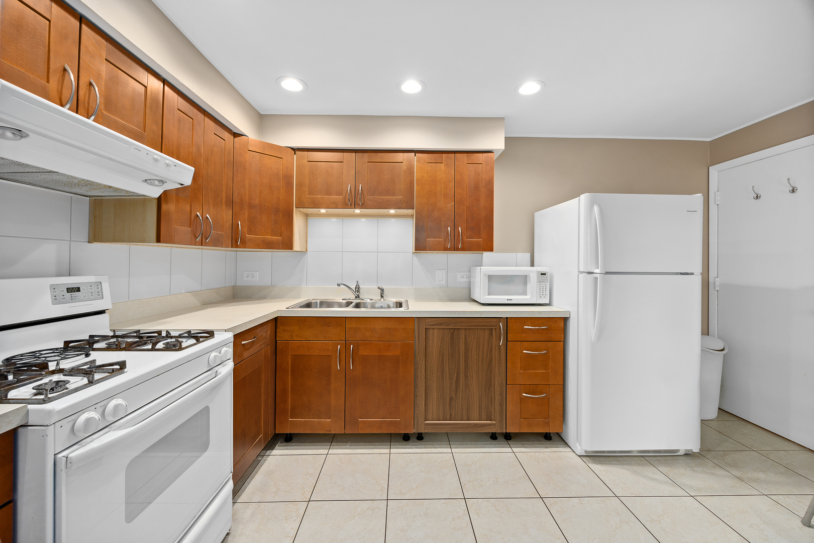 11126 S 84th Avenue #11126, Palos Hills, IL 60465