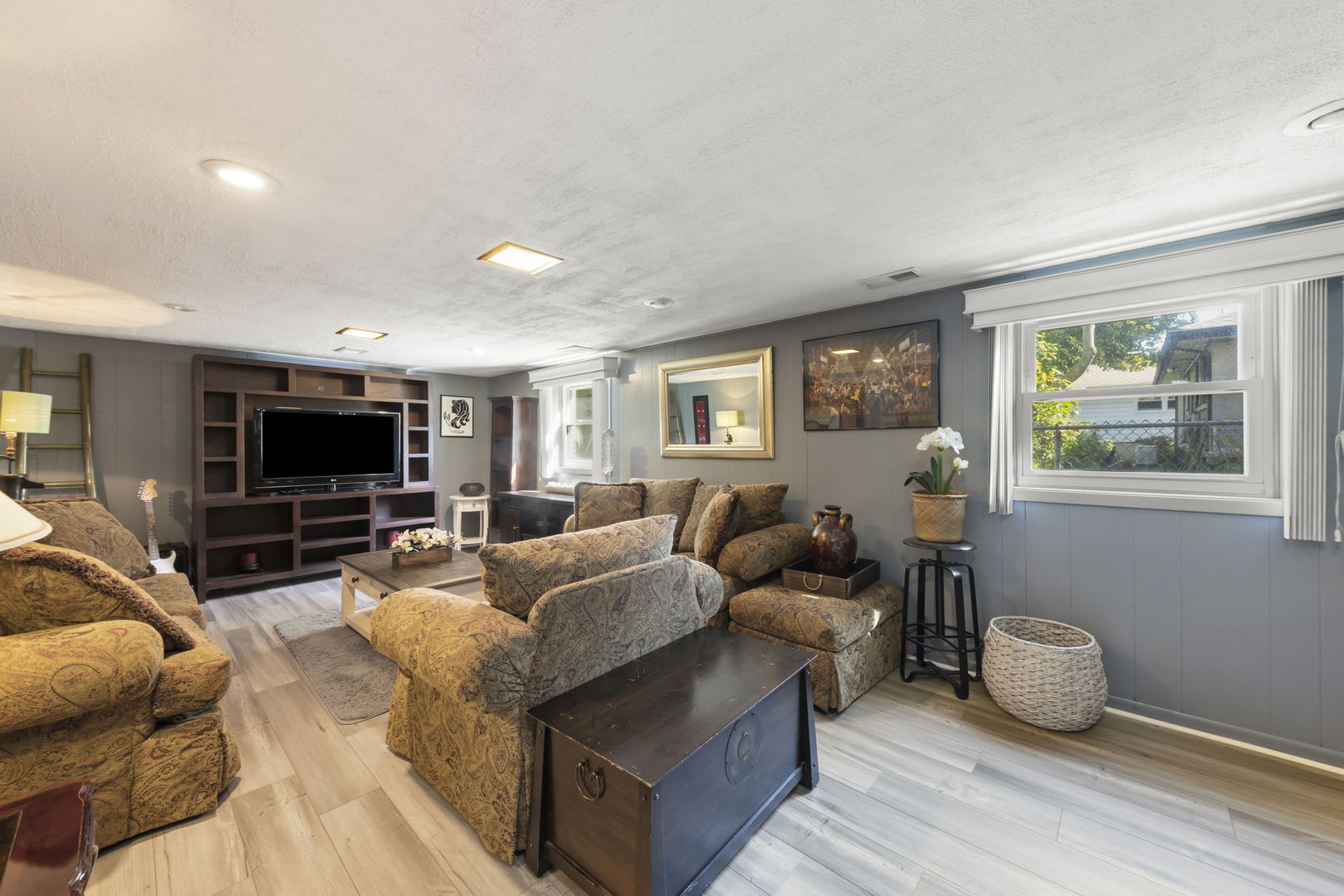 5628 W Hawthorne Avenue, Berkeley, IL 60163