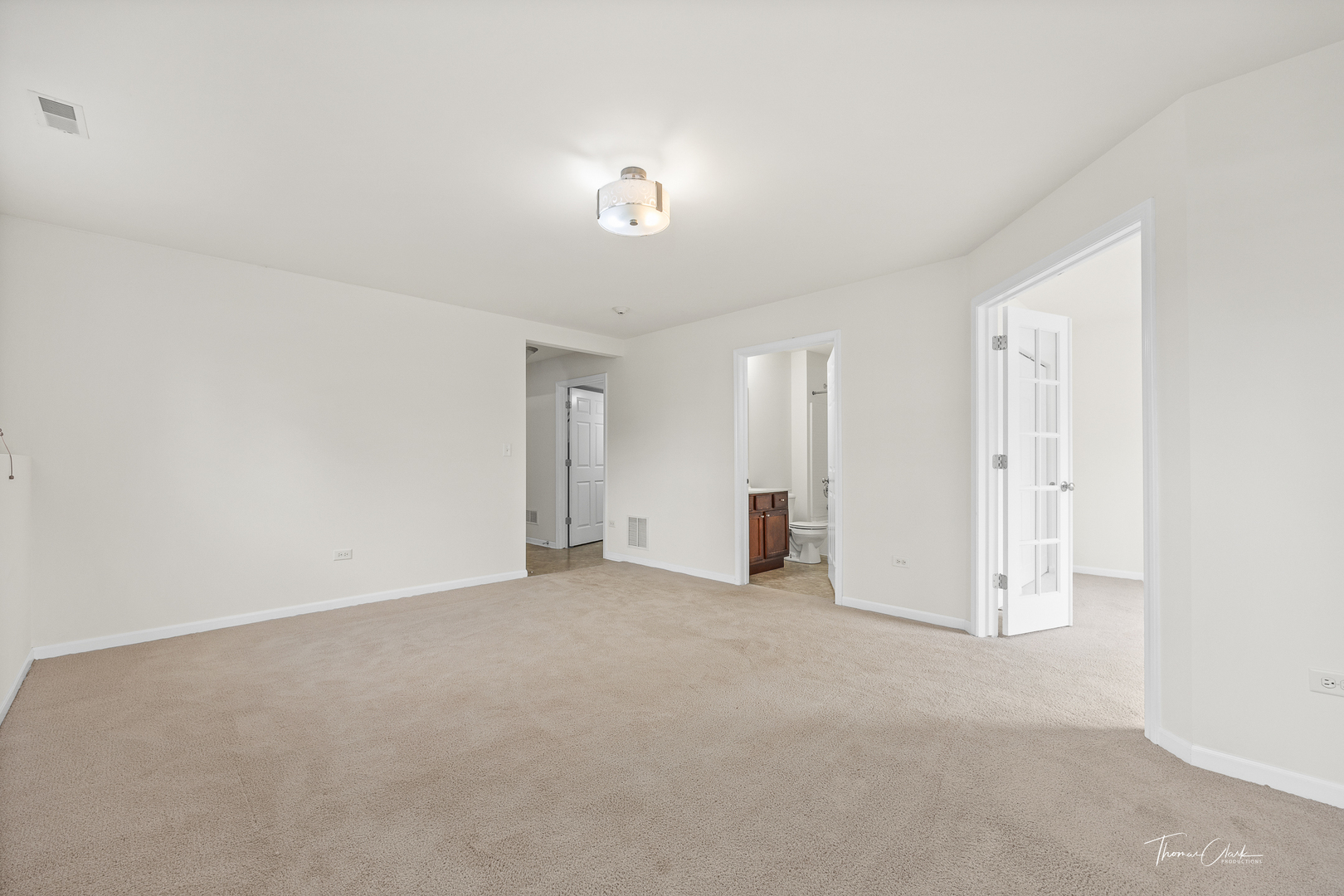 2528 Dunraven Avenue, Naperville, IL 60540