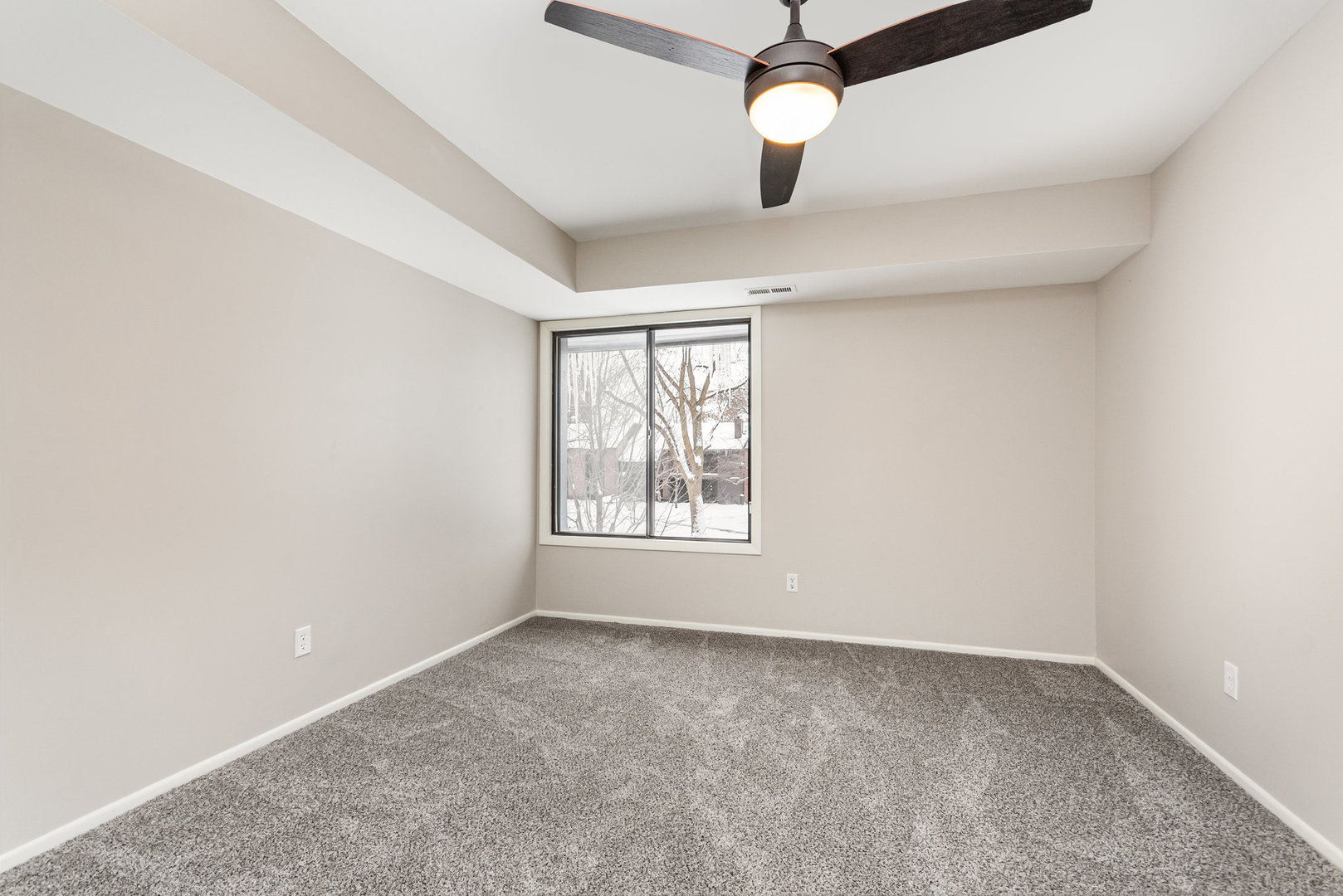 740 Saint Andrews Lane #21, Crystal Lake, IL 60014