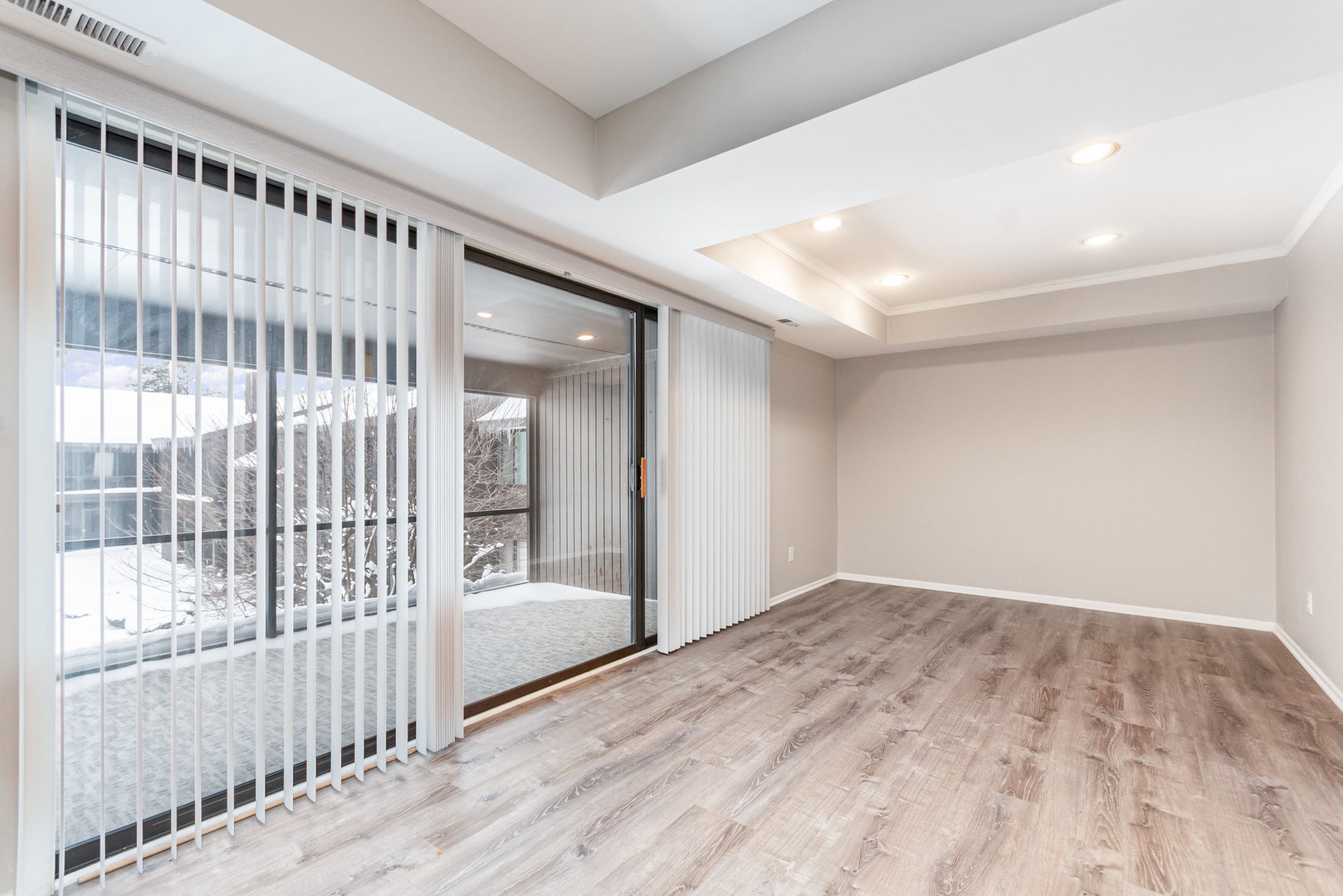 740 Saint Andrews Lane #21, Crystal Lake, IL 60014