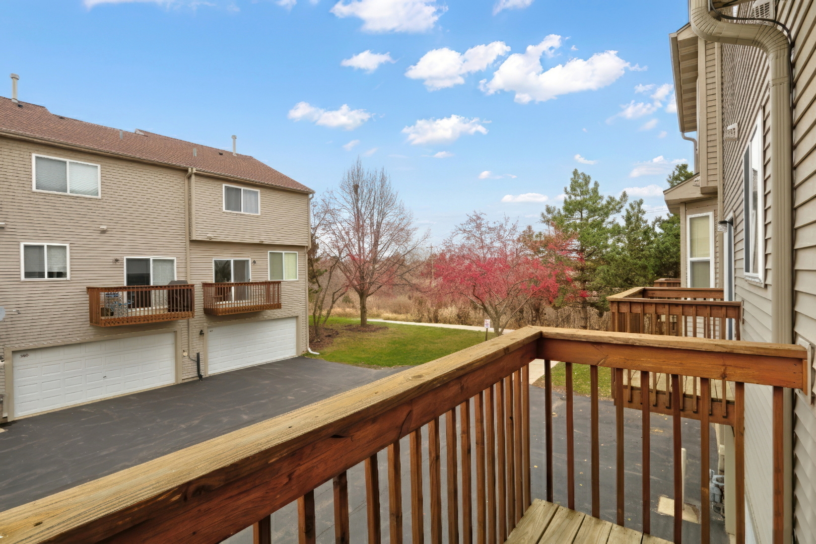 983 Ellsworth Drive, Grayslake, IL 60030