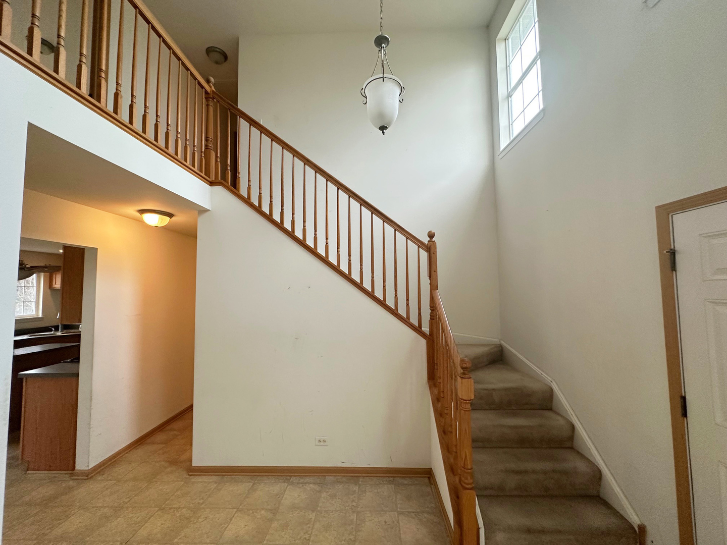 Round Lake, IL 60073