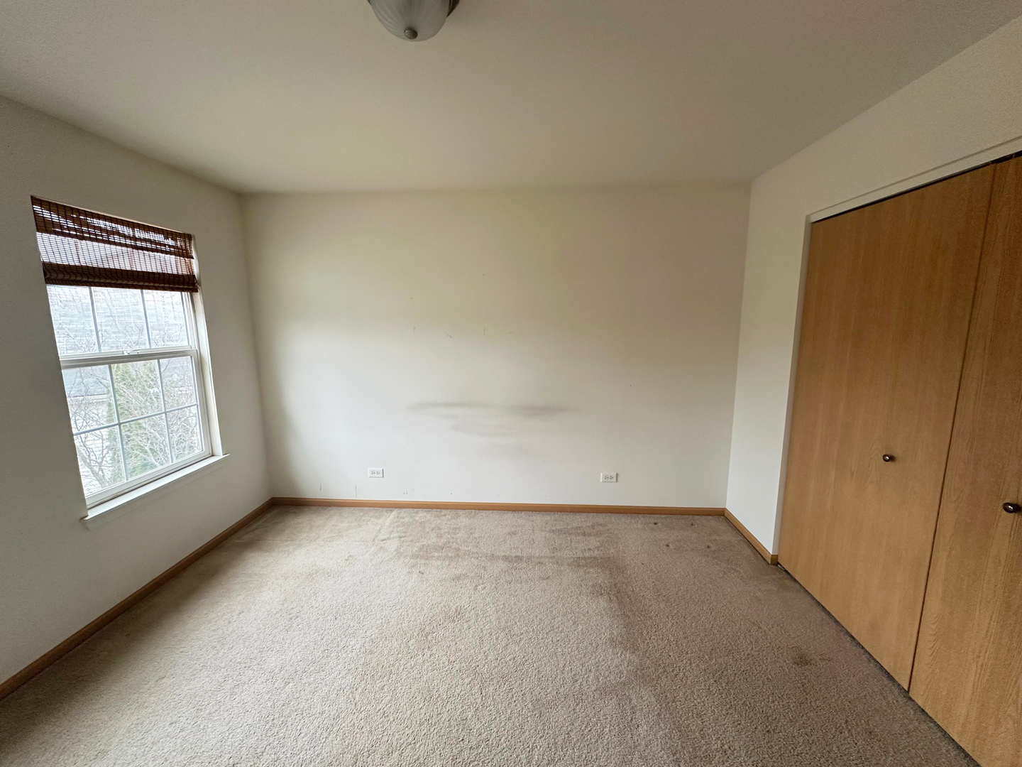 Round Lake, IL 60073