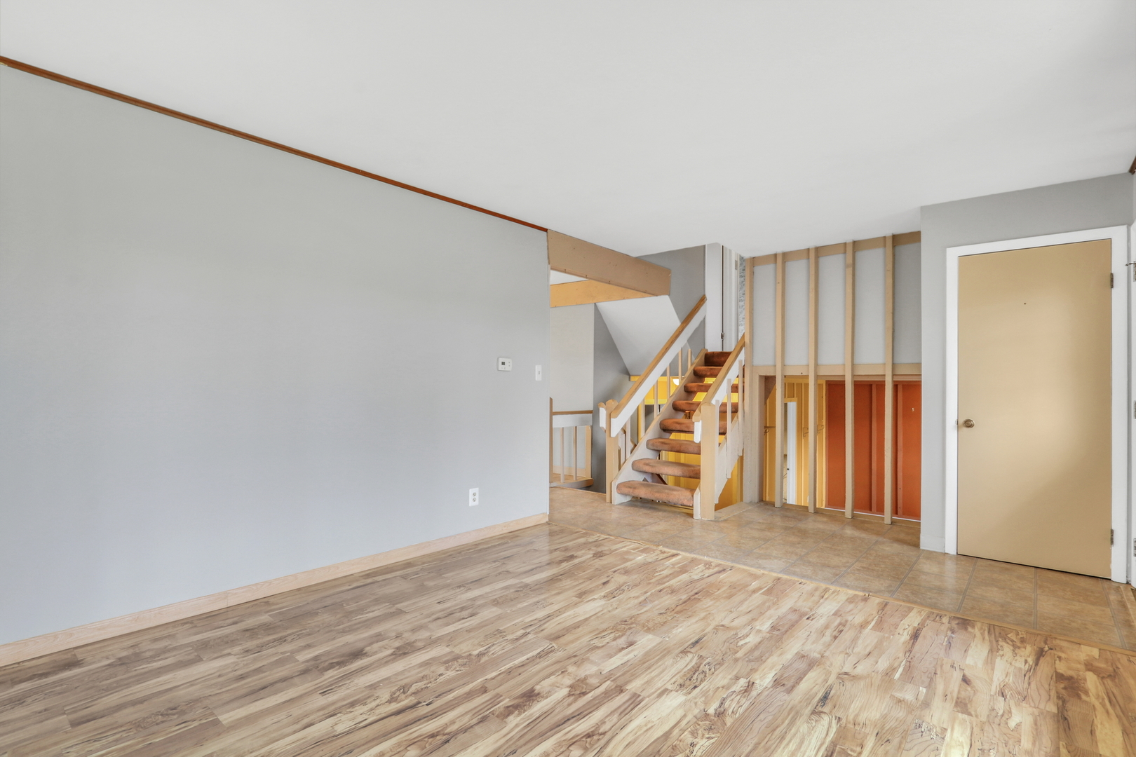 5002 W Dartmoor Drive, McHenry, IL 60050