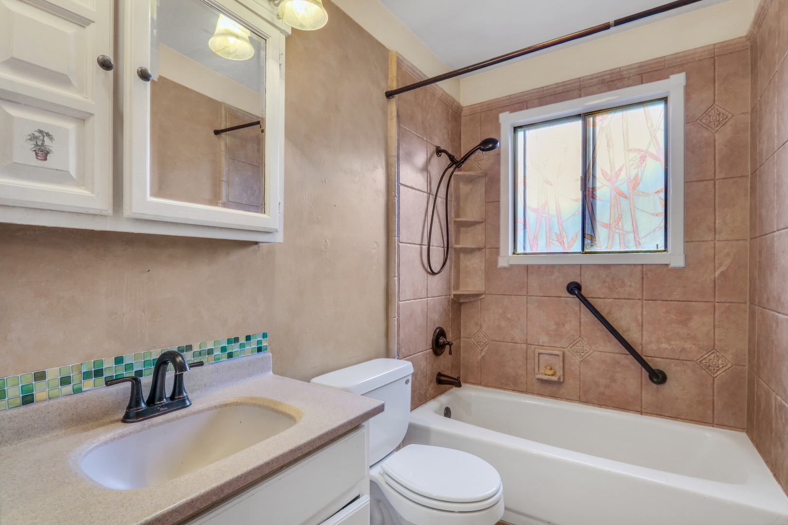 5002 W Dartmoor Drive, McHenry, IL 60050