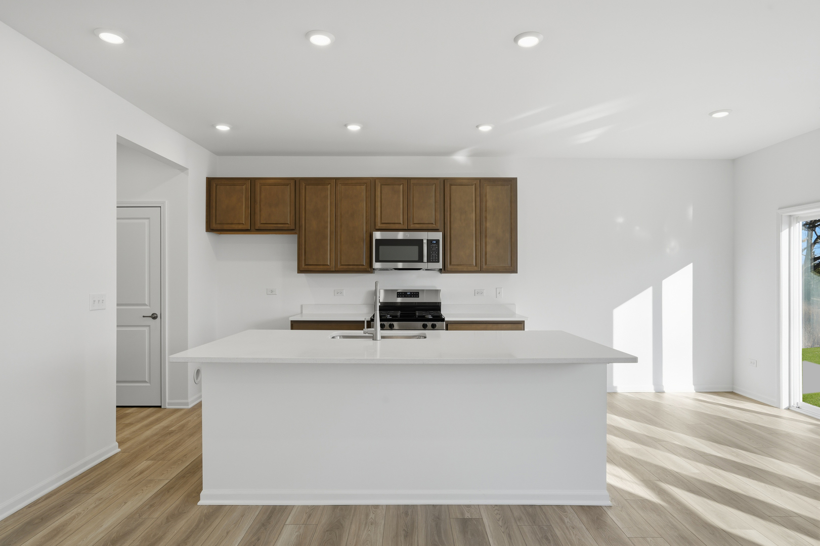 269 Red Oak Circle, Volo, IL 60020