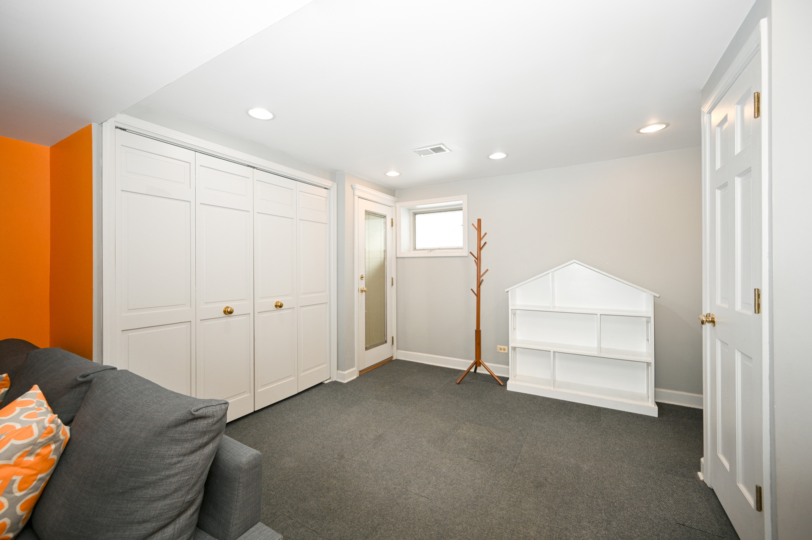 1N307 RICHARD Avenue, Wheaton, IL 60188