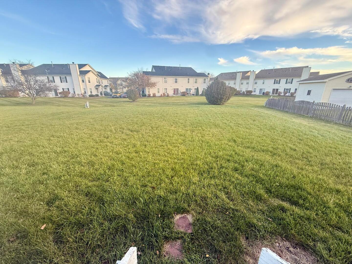 2477 Smithfield Court, Aurora, IL 60503