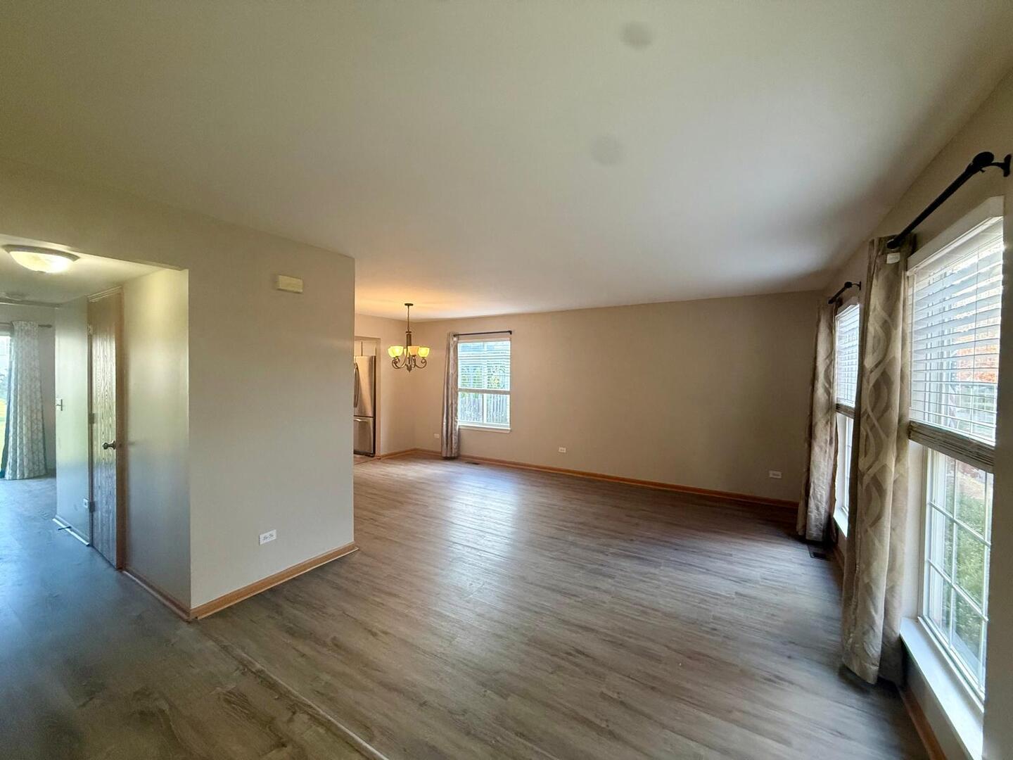 2477 Smithfield Court, Aurora, IL 60503