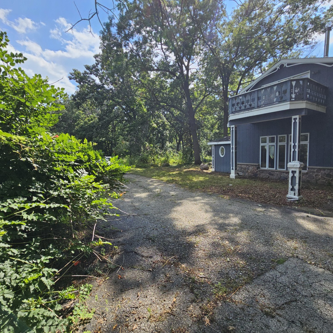 13616 Route 176, Woodstock, IL 60098